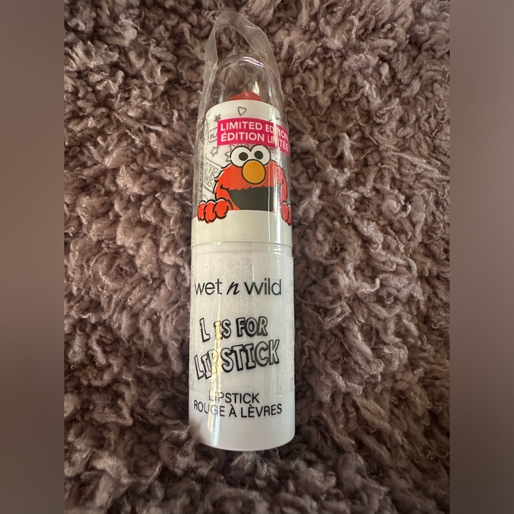 Wet n wild Elmo lipstick limited edition